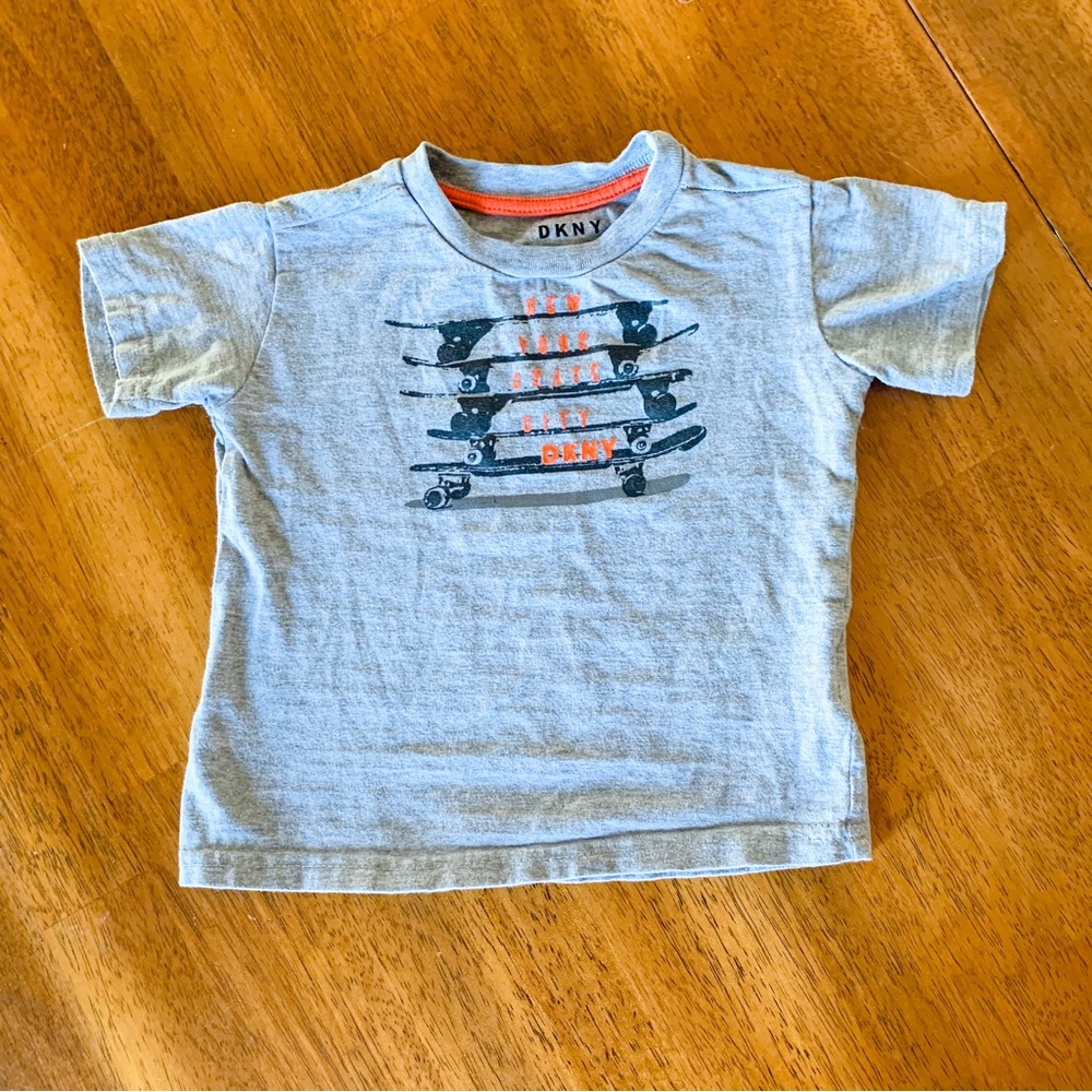 DKNY • Graphic Tee